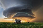 Ominous super cell storm.jpg Ominous super cell storm.jpg
